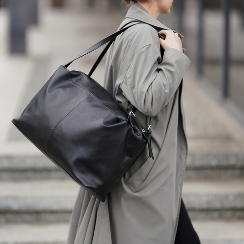 Skórzana damska torba worek na ramię Solier FL36 Oriana czarna