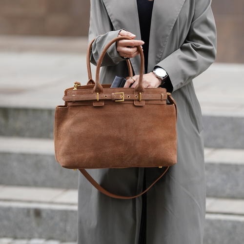 Skórzana zamszowa brązowa torebka damska z klamrami Solier FL41 Liv cappucino