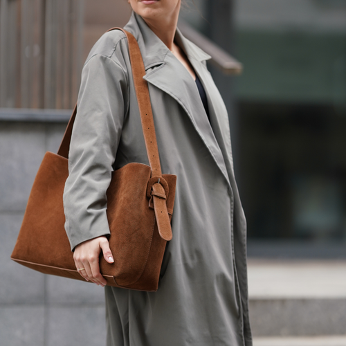 Skórzana zamszowa torba shopper z klamrą na ramię Solier FL39 Maya brązowa