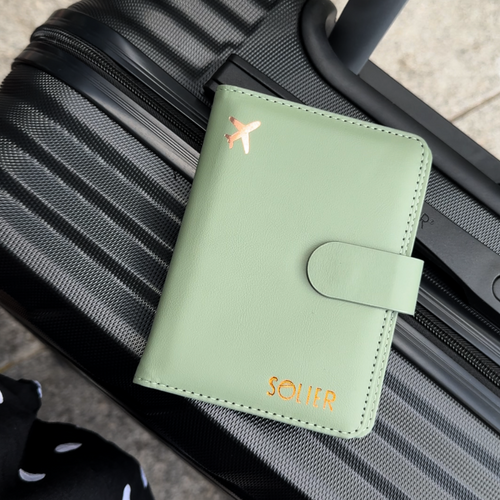 Organizer podróżny na dokumenty etui na paszport portfel Solier SW40 GREEN