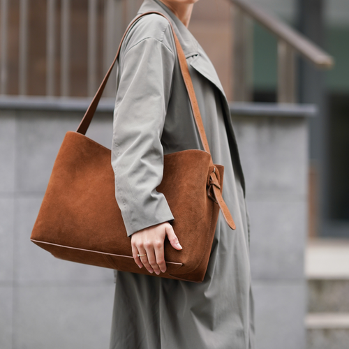 Skórzana zamszowa torba shopper z klamrą na ramię Solier FL39 Maya brązowa