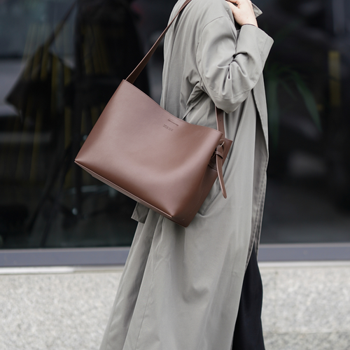 Skórzana torba damska shopper z klamrą i regulowanym paskiem Solier FL40 Ellise ciemny brąz