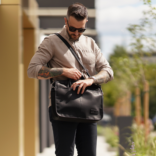 Black shoulder laptop bag S13